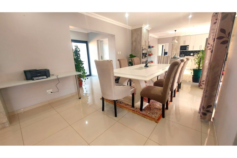 4 Bedroom Property for Sale in Melodie North West